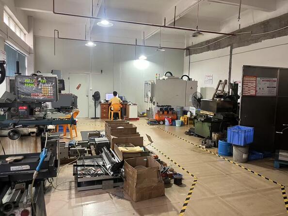Dongguan Xinwei Clothing Accessories Co.,Ltd.