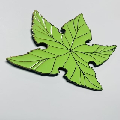 Green OEM/ODM Fabric Buttons Suitable For Clothing, Weighing 7.1 Grams