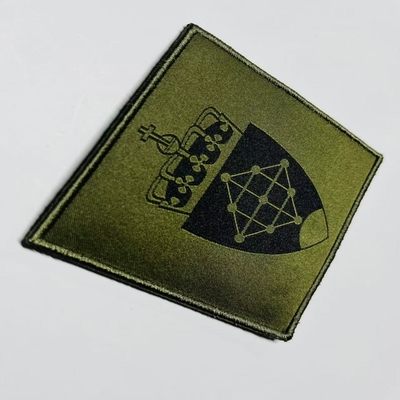 Glossy or Matte Finish Garment Patches Rectangular Customized Logo Durable